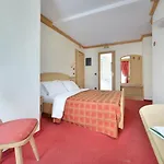 Cristallo Hotel