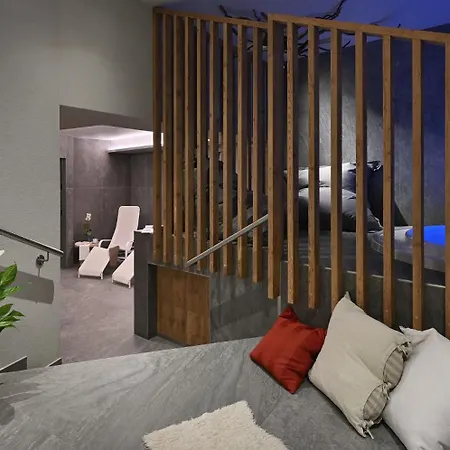 Cristallo Hotel 3*