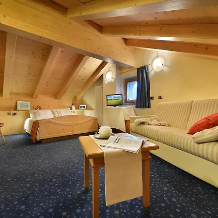 Cristallo Hotel 3*