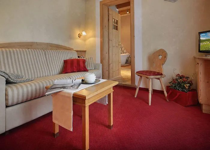 Hotel Cristallo 3*