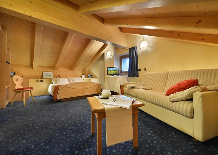Cristallo Hotel 3*