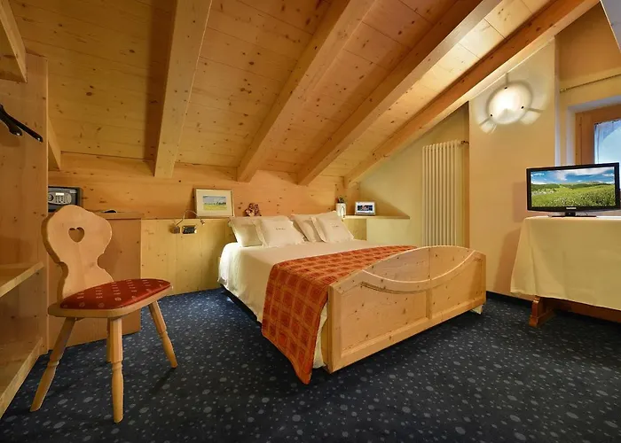 Hotel Cristallo 3*