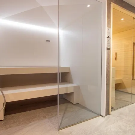 Cristallo Hotel 3*