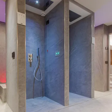 Hotel Cristallo 3*