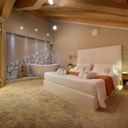 Hotel Cristallo 3*